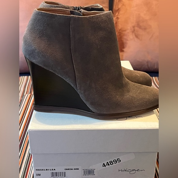 Halogen Wedge Bootie| Gray| Suede| 8| EUC - Picture 9 of 9